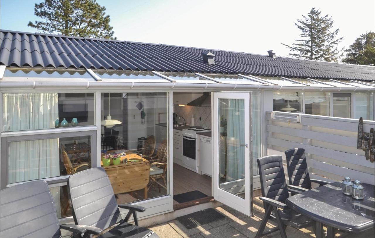 Beautiful Apartment In Vejers Strand With Wifi Exterior foto